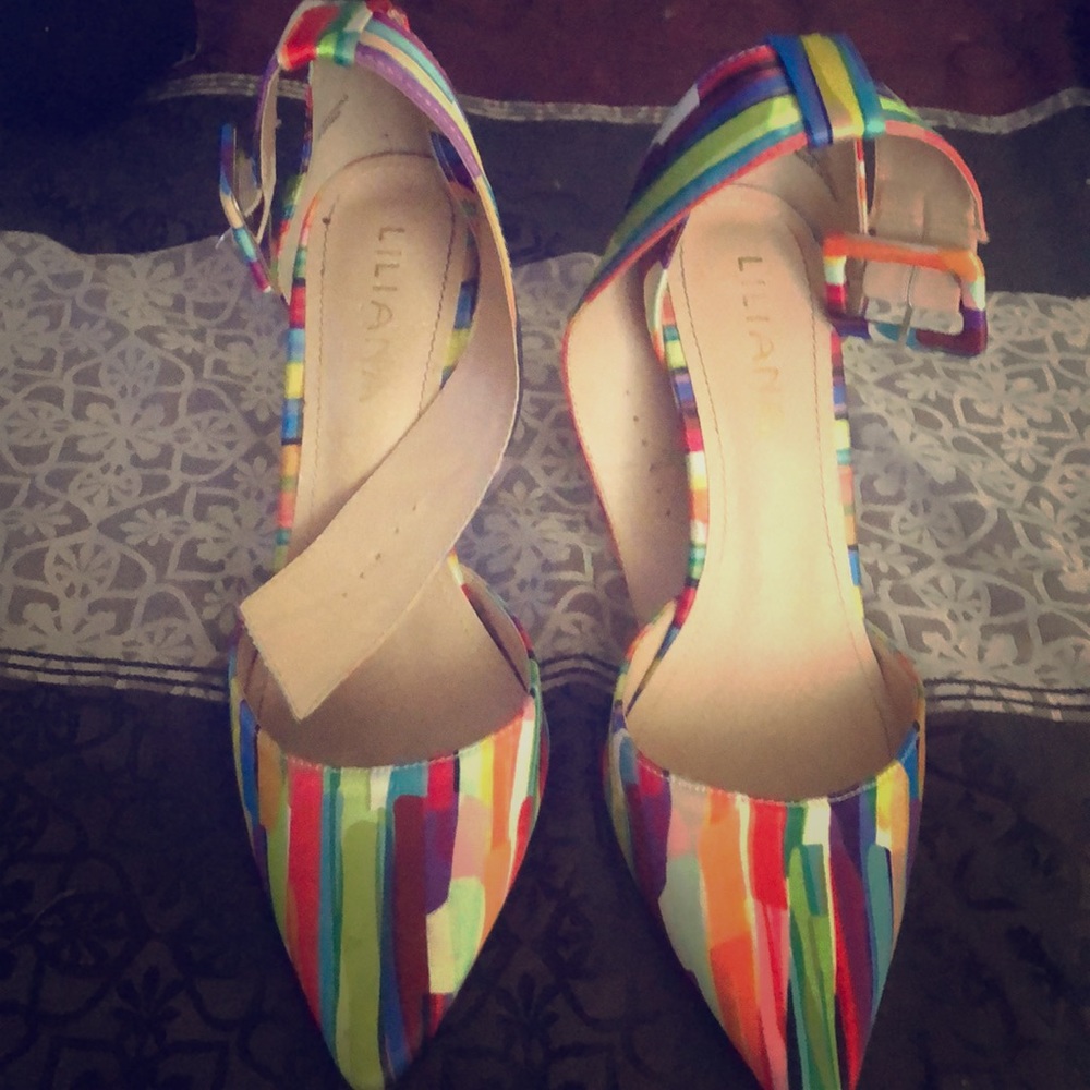 Multicolored heels